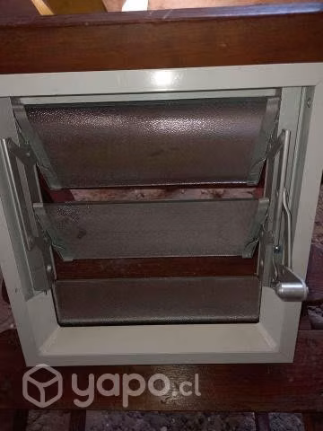 Ventana de aluminio 30x30 cm