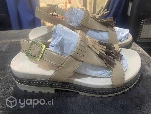 Sandalias Cuero