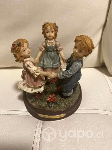 Figura Decorativa Niños jugando Santini Gold