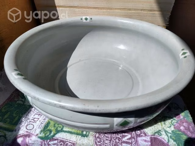 Antiguo lavatorio grueso enlozado diseños vintage