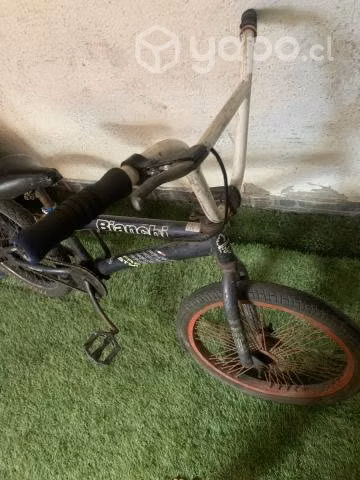 Bicicleta BMX en buen estado
