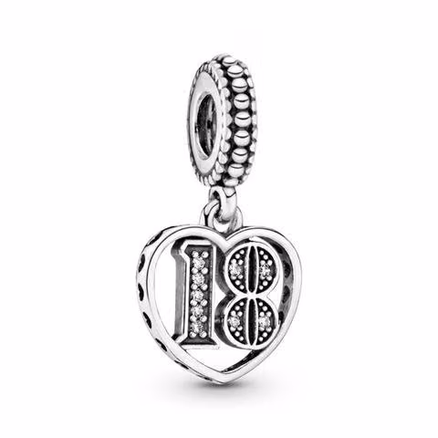 Charm/dije Pandora 18 años