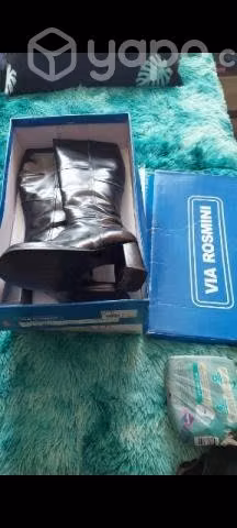 Botas charol