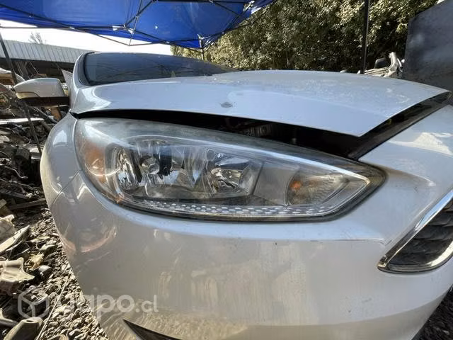 Varilla de capot Ford Focus