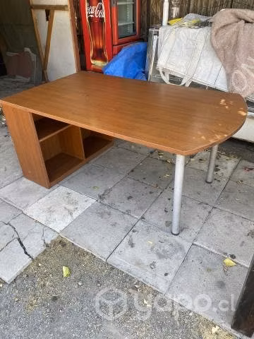 Escritorio multiuso