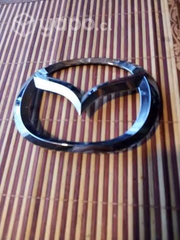 Emblema Mazda