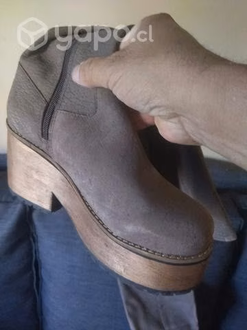 Botas nuevas C Moran talla 40 - Imagen 3