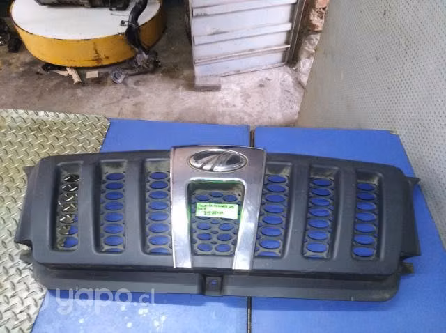 Mascarilla mahindra pick UP