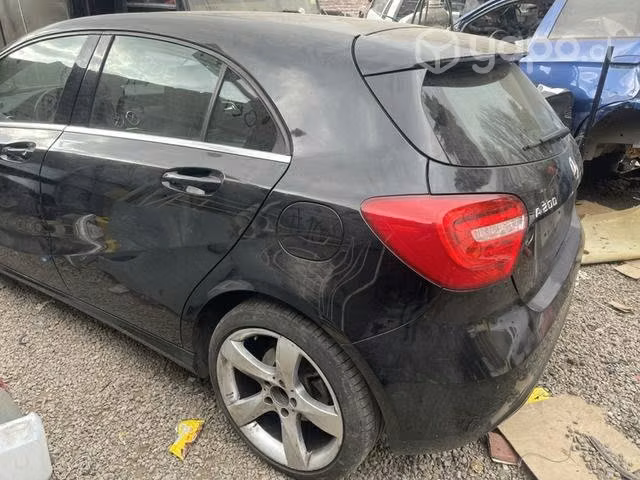 Culata completa mercedes Benz A200
