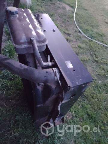 Radiadores delanteros CATERPILLAR 416E - Imagen 3