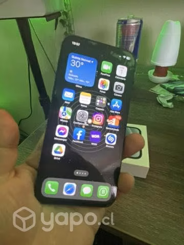 IPhone 12