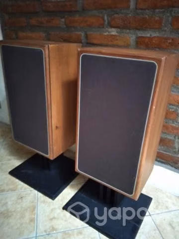Parlantes Realistic Optimus 45