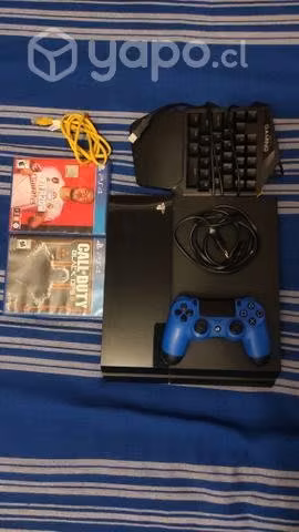 PS4 FAT + 1 mando + juegos