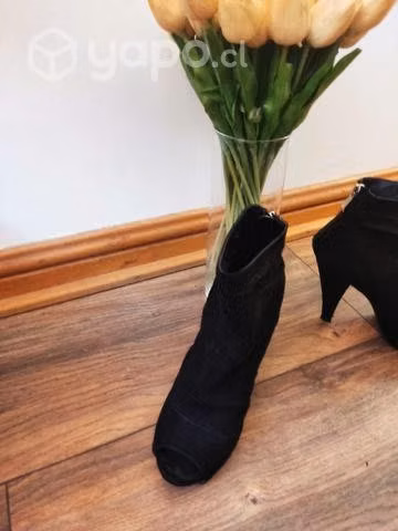 Zapatos de terciopelo, 37.Abiertos en los dedos