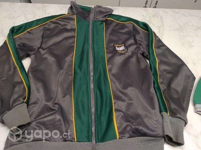 Ropa de colwguio aurora de chile - Imagen 6