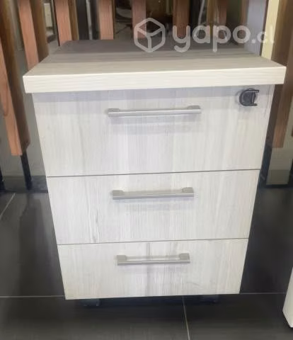 Escritorio en L y Cajonera