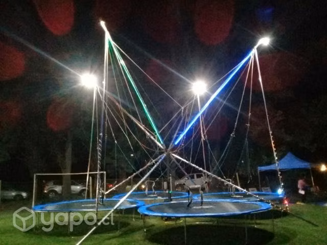 Juego bungee trampolin