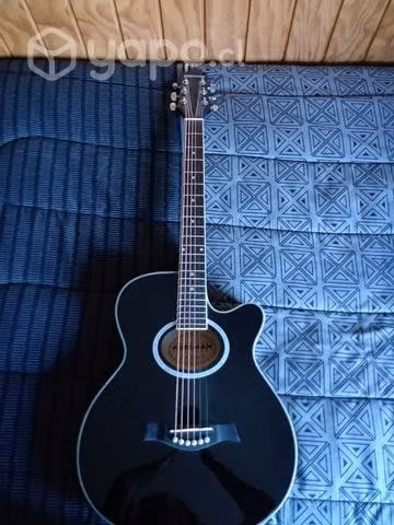 Guitarra electroacústica Freeman