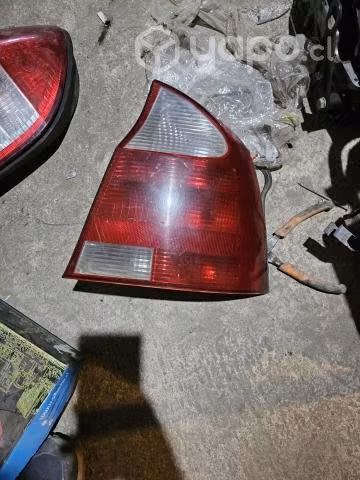 Foco trasero chevrolet evolution rh