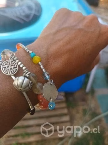 Pulsera elásticada con mostacilla plata de ley