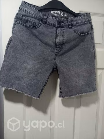 3 Shorts casi nuevos