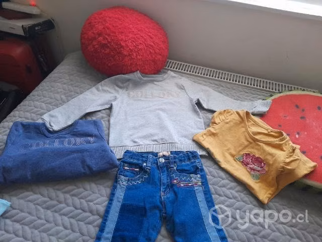 Ropa Niña jean Talla 3 y poleras talla 3 y 4 - Imagen 2