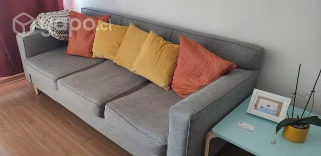 Sofá impecable con 1 año de uso - Imagen 2