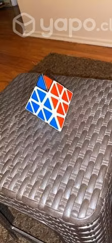 Pirámide triangular