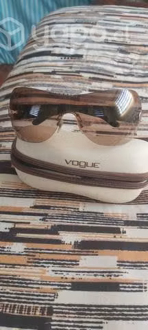 Anteojos de sol Vogue