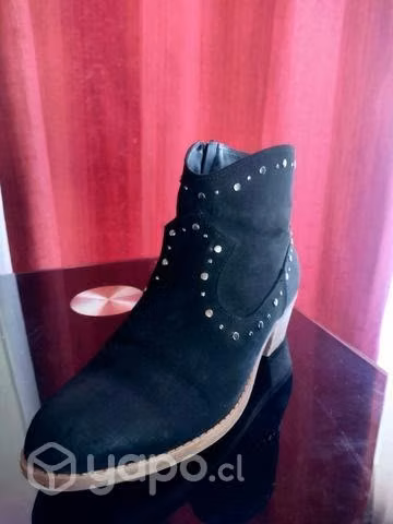 Botines gamuza talla 38 entrego en Molina y Curicó