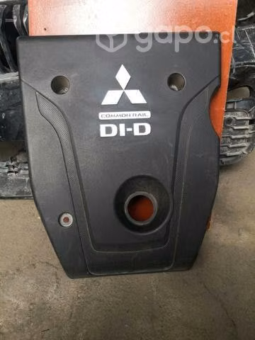 Tapa motor Mitsubishi L200 2019