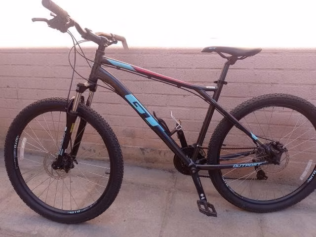 Bicicleta GT talla L aro 27,5 nueva