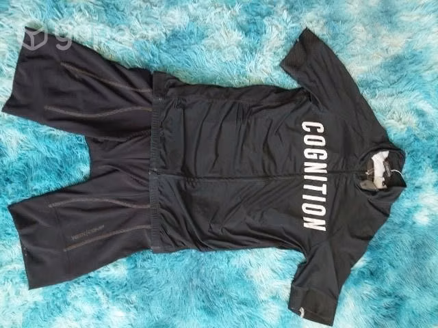Tricotas originales y licras tallas L y XL