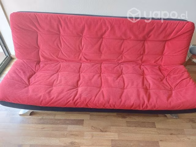 Futon de tela rojo