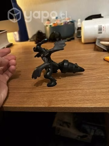 Figura zekrom pokemon