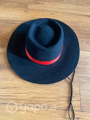 Sombrero de huaso de paño