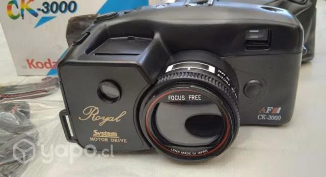 Camara fotografica analoga de los 90s de coleccion