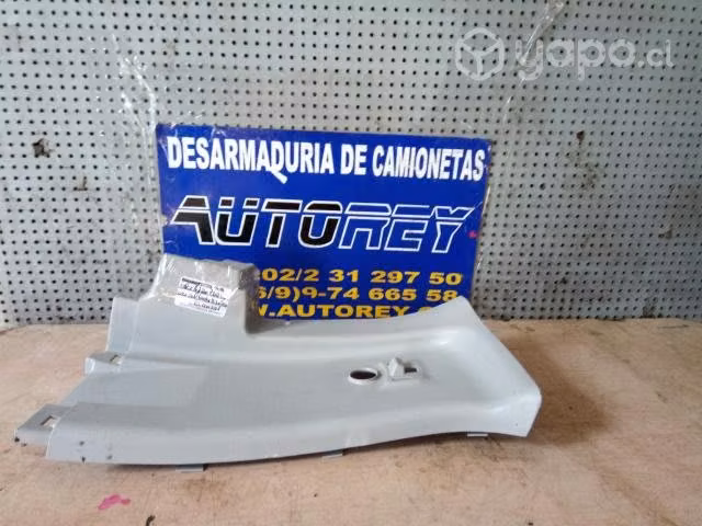 Tapiz cubre Pilar trasero sup izq Toyota Holux Rev