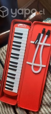Melodica 37 notas muy poco uso