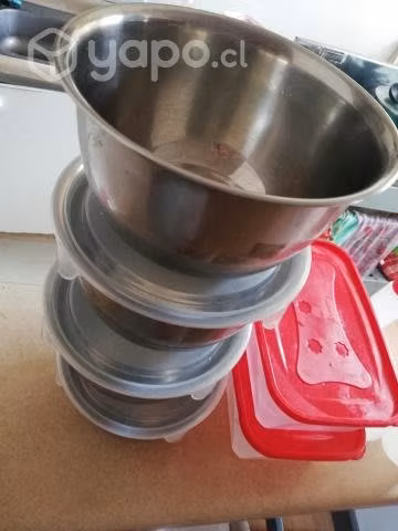 Sarten y potes d plástico y juego d cuchillos