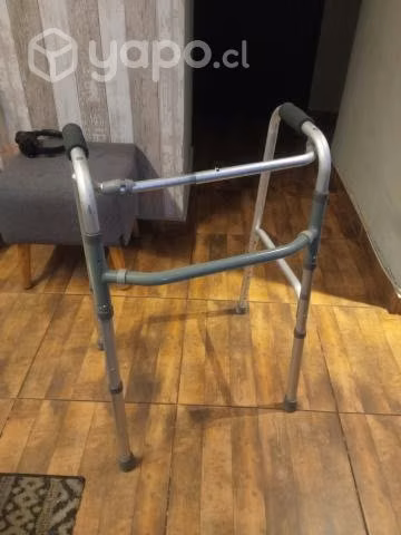 Caminador para adulto