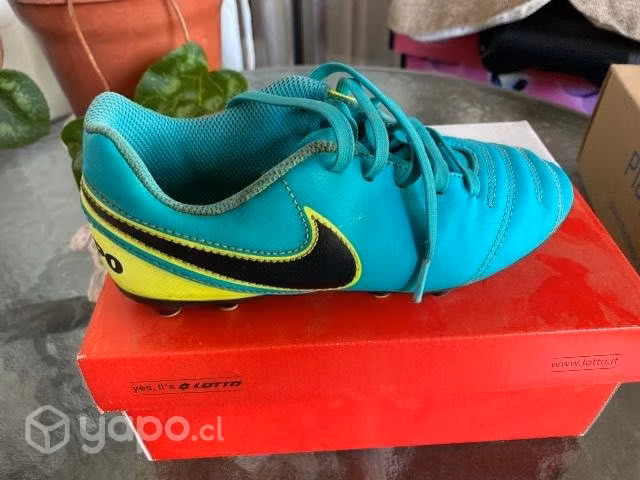 Zapatos de fútbo