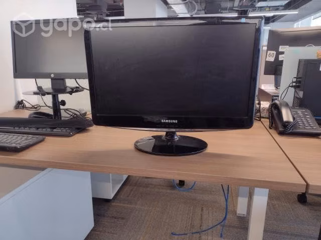 Computador + pantalla