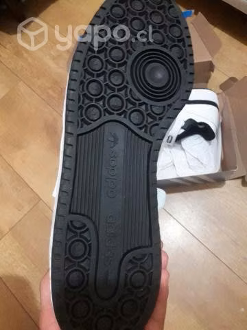 Zapatilla adidas forum low