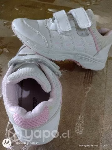 Zapatillas niña talla 26 poco uso