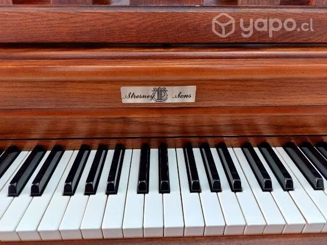 Piano vertical americano Kincaid