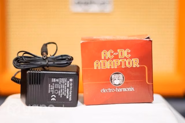 Transformador EHX (9.6V / 200mA)
