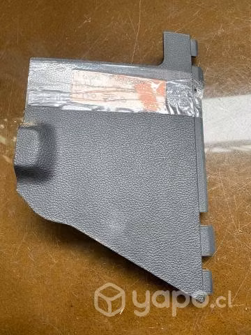 Tapa fusible tablero Ford F150 2018