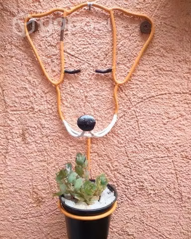 Porta maceta metálicos
