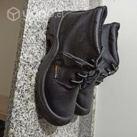 Calzado de seguridad talla 42
